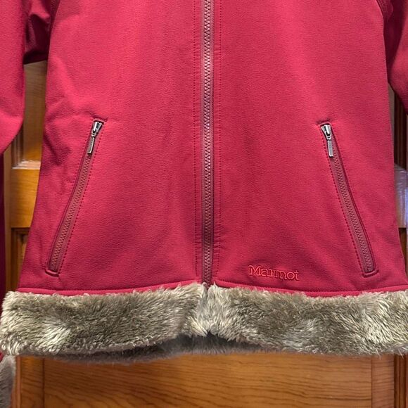 Marmot Red Faux Fur Lined Soft Shell Jacket Women’s US Small - Picture 2 of 7